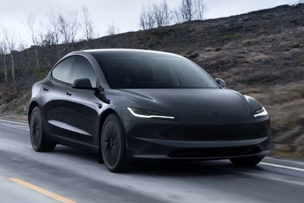 Photo de TESLA Model 3